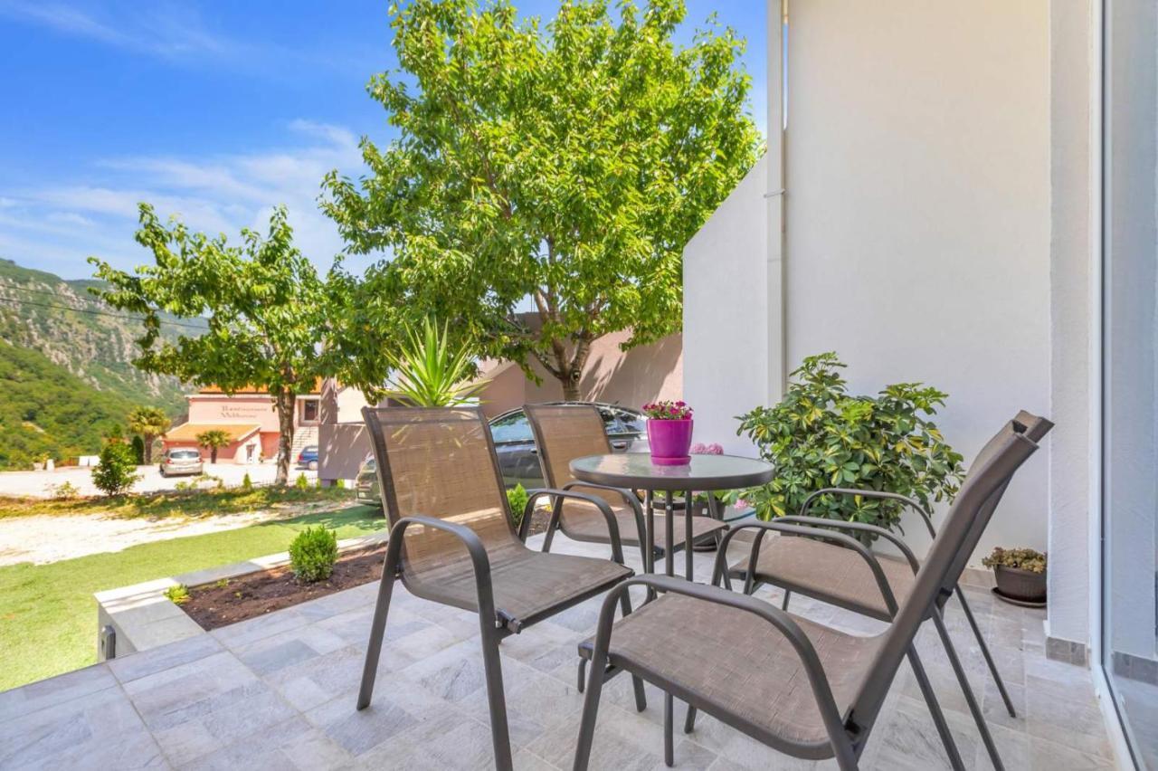 Apartmani Vasilije Kotor Exterior photo