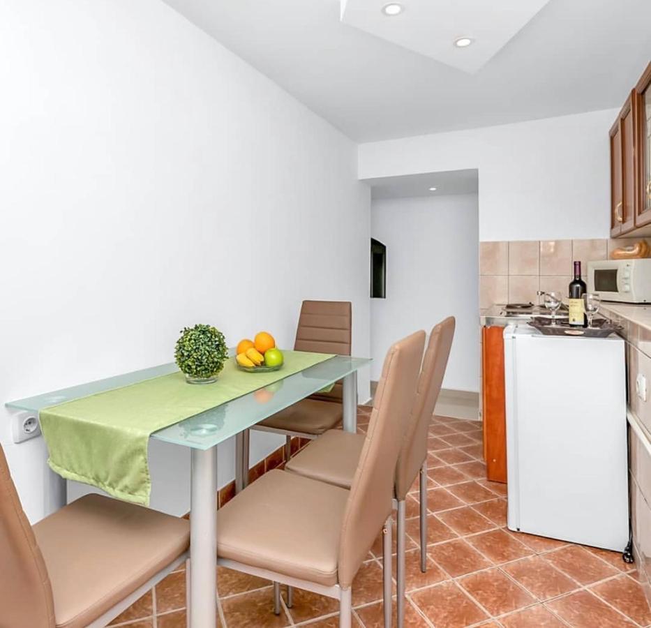 Apartmani Vasilije Kotor Exterior photo